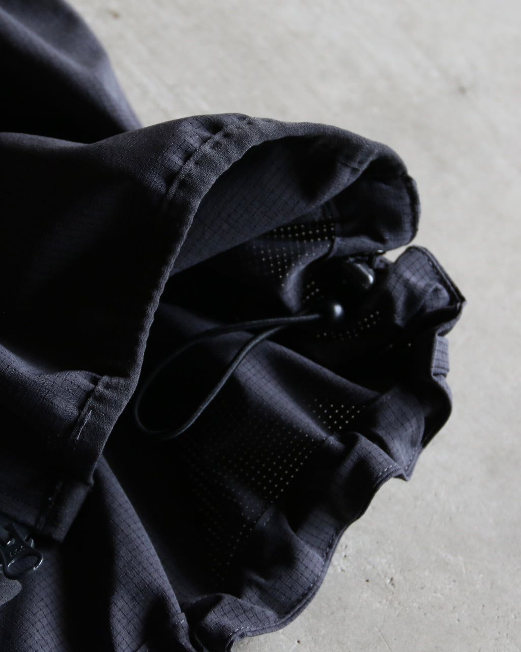 Zip vest ＆2tuck wide pants SET ロゴ刺繍 上下セット 2色展開 チャコール/ブラック
