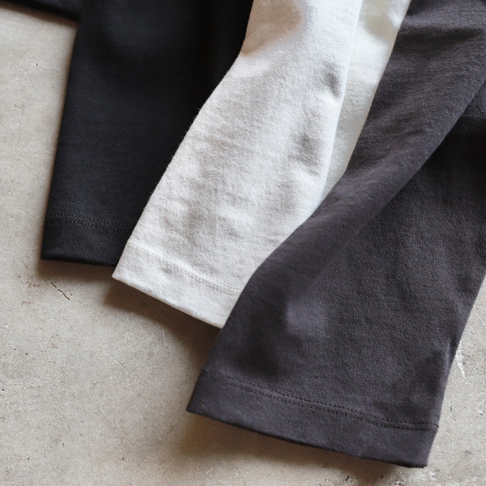 アルヴァナ トップス ロンT 無地 alvana 空紡 ボートネック L/S TEE SHIRTS 空紡 BOATNECK L/S TEE SHIRTS BLACK/DEEP BROWN/VINTAGE WHITE 2026秋冬新作【alv00201】