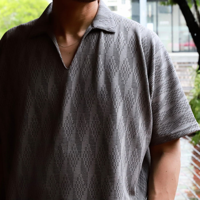 CHARGER トップス ユニセックス チャージャー オリジナル 総柄 スキッパー ポロ Skipper Polo アイボリー/グレー Ivory/Gray 2色展開 2026春夏新作