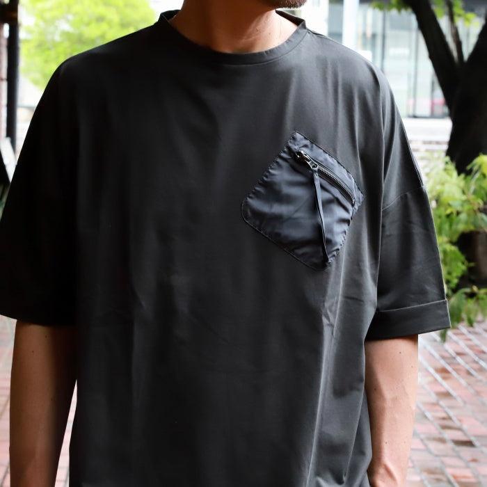 CHARGER トップス ユニセックス 無地 チャージャー オリジナル 胸ポケット ジップ Tシャツ Pocket Zip Tee ホワイト/チャコール White/Charcoal 2026春夏新作