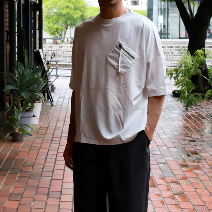 CHARGER トップス ユニセックス 無地 チャージャー オリジナル 胸ポケット ジップ Tシャツ Pocket Zip Tee ホワイト/チャコール White/Charcoal 2026春夏新作