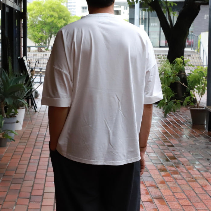 CHARGER トップス ユニセックス 無地 チャージャー オリジナル 胸ポケット ジップ Tシャツ Pocket Zip Tee ホワイト/チャコール White/Charcoal 2026春夏新作