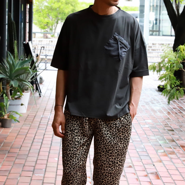 CHARGER トップス ユニセックス 無地 チャージャー オリジナル 胸ポケット ジップ Tシャツ Pocket Zip Tee ホワイト/チャコール White/Charcoal 2026春夏新作