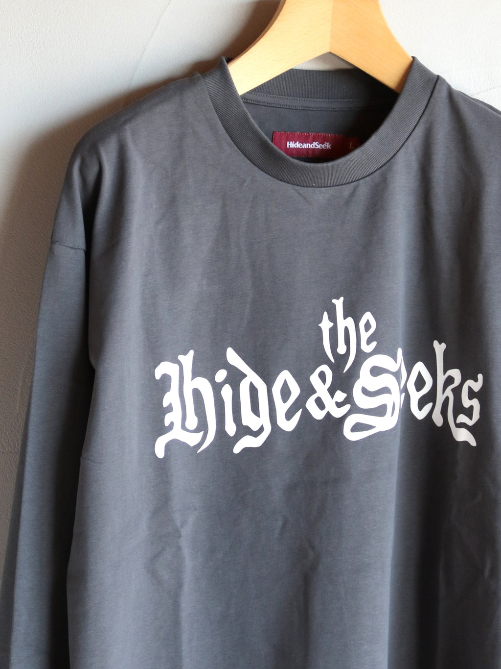 【2026年10月10日 12時から販売開始】HideandSeek×Toru Nishiura / The H&S L/S Tee / H30th-091426
