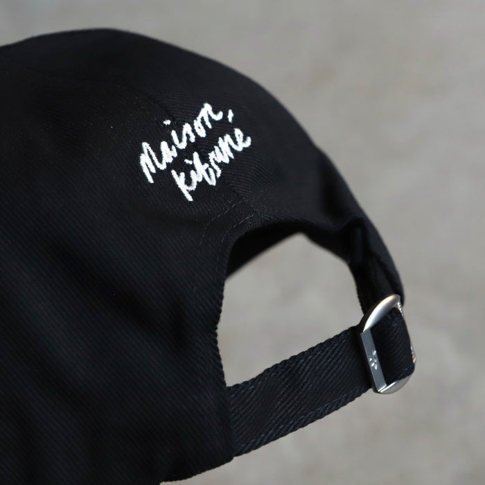 メゾンキツネ キャップ MAISON KITSUNE フォックスヘッド キャップ Fox Head C ap ブラック Anthracite 2026秋冬新作【mpuah00ww0096】
