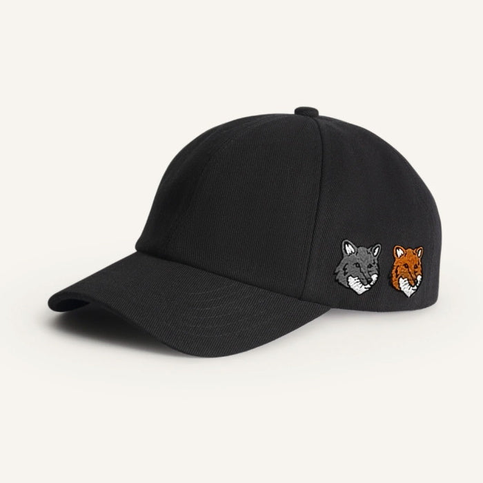 メゾンキツネ キャップ MAISON KITSUNE ダブル フォックスヘッド キャップ Dou ble Fox Head Cap ブラック Anthracite 2026秋冬新作【mruah11ww0096】