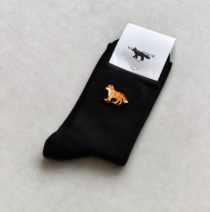 メゾンキツネ 靴下 ソックス ユニセックス MAISON KITSUNE ベイビー フォックス ソックス Baby Fox Socks ブラック Black 2026秋冬新作【mruas03kt1124】