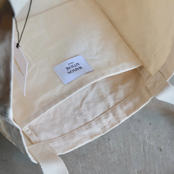 メゾンキツネ バッグ トート MAISON KITSUNE ウィークエンド フォックス トートバッグ WEEKEND FOX TOTE エクリュ 2026秋冬新作【mrubt04ww9042】