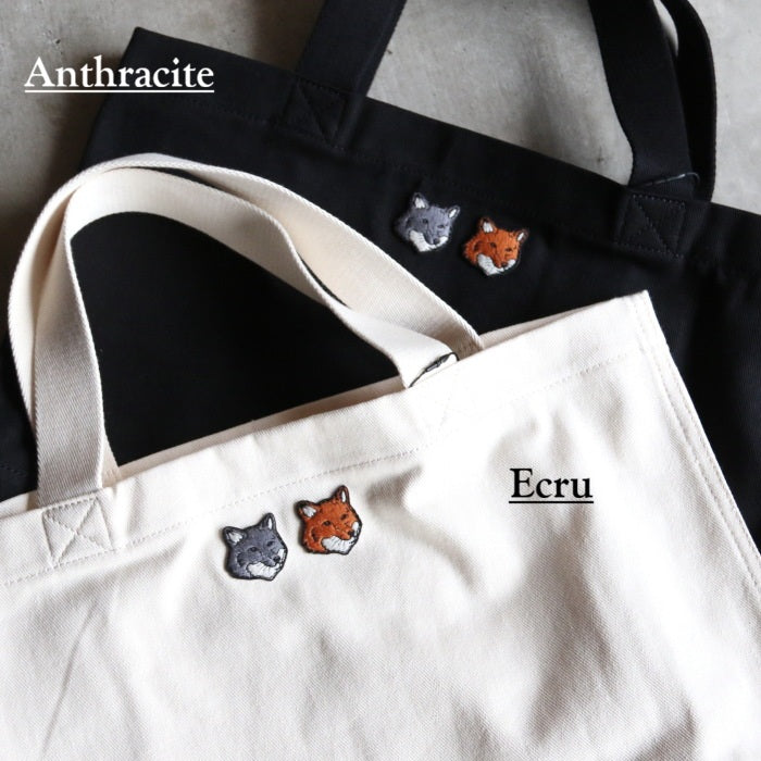 メゾンキツネ バッグ トート MAISON KITSUNE ダブル フォックスヘッド トート DOUBLE FOX HEAD PATCH TOTE BAG アントラシート/エクリュ 2026秋冬新作【mrubt23ww0096】