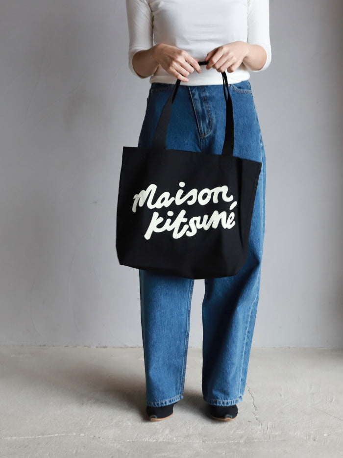 MAISON KITSUNE / ハンドライティング トート / pw05124ww9042